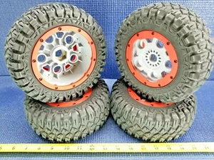 *NUOVO* LOS45017 LOSI DBXL-E Ruota pneumatici LOS45033 schiuma LOS45018 (QTY 4) DBXL ANELLO ROSSO - Foto 1 di 6