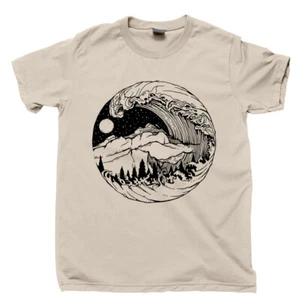 Camiseta Power Of Nature Océanos Río Montañas Bosque Sol Luna Estrellas Obra de Arte Camiseta - Imagen 1 de 16