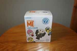 Despicable Me NEW/SEALED Blind Box Minion Made Mystery Minis Vinyl Figure  - Picture 1 of 6