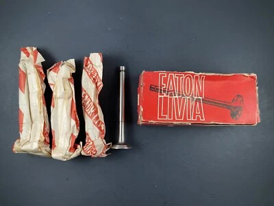 Fiat 600D Sedan, Multipla Exhaust Valves NOS Set 2852 - Image 1 of 4