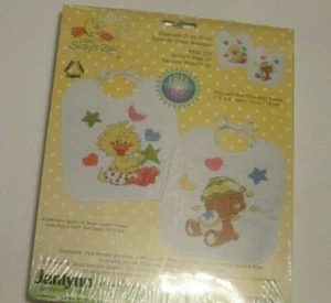 Little Suzy's Zoo baby bib embroidery kit 9.5''x11'' new!! Janlynn company - Picture 1 of 2