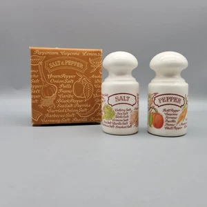 Vintage Avon Country Kitchen Salt And Pepper Shakers Ceramic Set Of Two 1980 - Picture 1 of 20