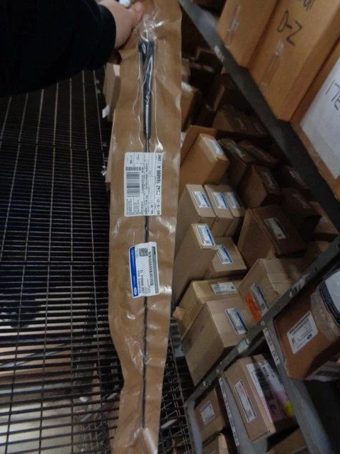 Mástil de antena original Ford CK4Z-18A886-A Foto 1 de 4