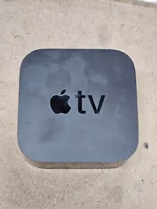 Transmisor multimedia Apple TV 4K 32 GB (A1842) 2017 - con control remoto - Imagen 1 de 3