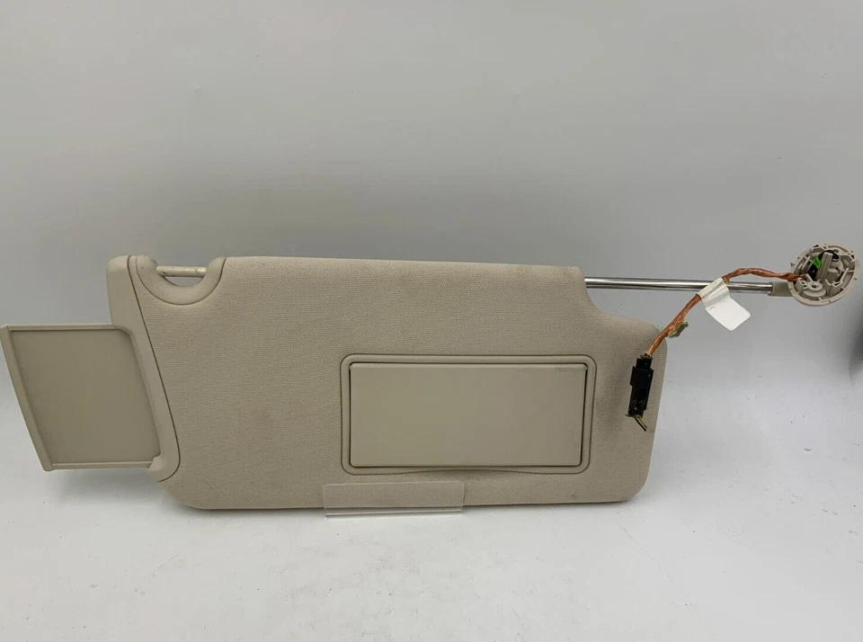 2015-2023 Chrysler 300 Passenger Sun Visor Illuminated OEM E02B55065 - Image 1 of 4