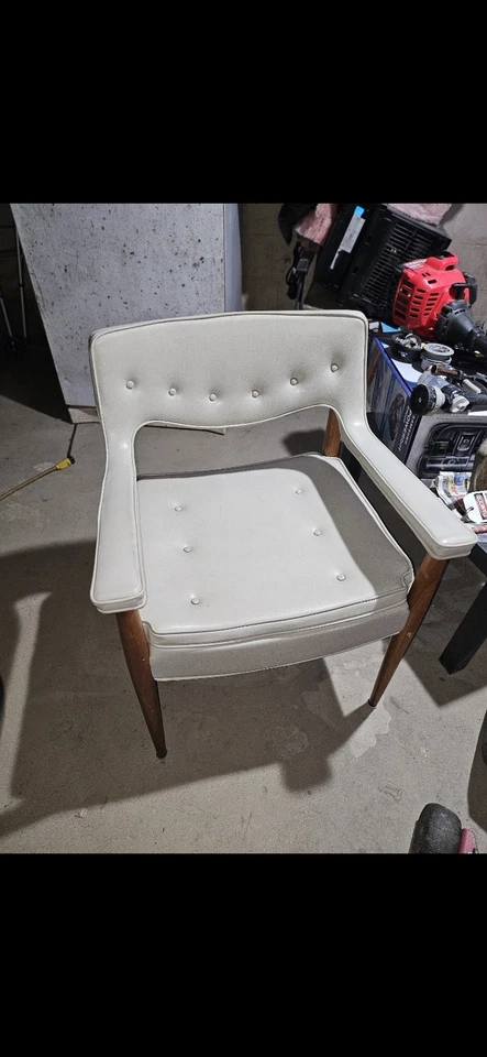 Sillas Thonet originales de mediados de siglo Foto 1 de 4