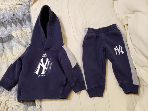 Vintage Majestic NY Yankees Blue Hoodie Sweatshirt & Pants Size 12 Months Cover
