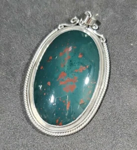 44gr Bloodstone Necklace Pendant Jewelry - Picture 1 of 4