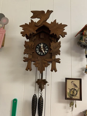 Vintage West German Cuckoo Clock / Runs Great Cover