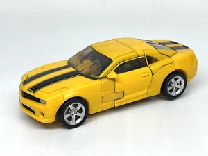 Transformers Studio Series 49 Deluxe Bumblebee Action Figure Tomy Hasbro - Picture 1 of 9