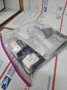 2010 Nissan Maxima Owners Manual Set with Case OEM - Picture 1 of 2