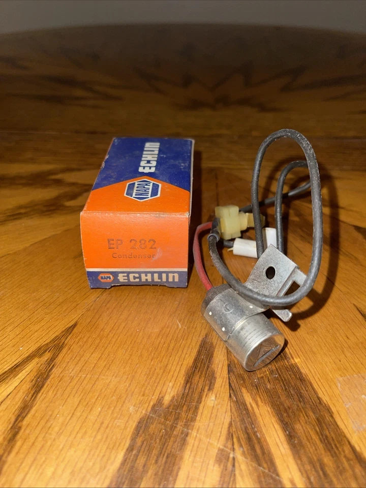 Condensador Napa Echlin EP282 1971-73 Ford Pinto 1971-74 Mercury Capri - Imagem 1 de 1