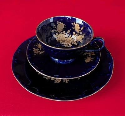 Bareuther Kobalt Blau Sammeltasse Sammelgedeck Gold Kaffee Set Relief Gedeck Tee - Bild 1 von 4