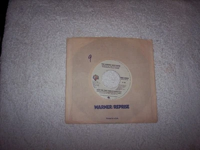 THE DOOBIE BROTHERS--HOW DO THE FOOLS SURVIVE? / DEPENDIN' ON YOU  45   #1530 - Image 1 of 4