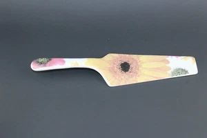 Decorative Porcelain Floral Yellow White Pink Daisy Pie Cake Server Utensil - Picture 1 of 1