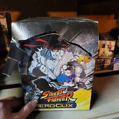 Street Fighter Heroclix Caja Ciega Sellada 24 Unidades En Exhibición Wizkids Neca Capcom Foto 1 de 2