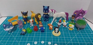 Vintage and Modern Mini Toys Lot of 20 Little Figure - LPS Mario MLP Playmobil - Picture 1 of 4