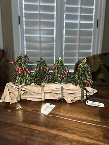 VTG Pier One 1 Beaded Napkin Rings Xmas Trees Metal Square Bottom Novelty - Picture 1 of 9