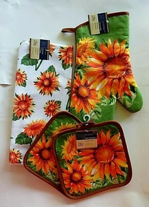 Kitchen Towel Set Country Flowers Theme Towel-Oven Mitt (2) Hot pads 4 Piece Set - Picture 1 of 5