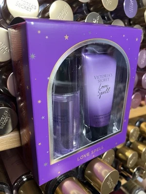 Victoria’s Secret Love Spell Fragancia Bruma/Loción Tamaño Viaje Set de Regalo Nuevo Foto 1 de 3