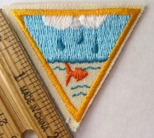 Girl Scout 1989-1998 Brownie WATER EVERYWHERE TRY-IT Badge Patch Fish Rain Lake
