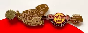 2010 Hard Rock Café San Antonio 15 Aniversario Cowboy Spur Guitarra *Personal* Pin - Imagen 1 de 2