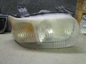 2002 Ford Escape Front Right Passenger Headlight - Picture 1 of 3