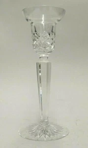 Elegante soporte para velas cónico de vidrio transparente 7"" de alto x 3"" de ancho - Imagen 1 de 3