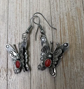 Vintage Native American Sterling Silver Butterfly Coral Pierced Earrings Navajo - Picture 1 of 4
