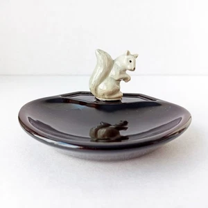 Vintage 1960s WADE WHIMTRAY, Black Trinket/Pin Dish With Squirrel Whimsie - Picture 1 of 9