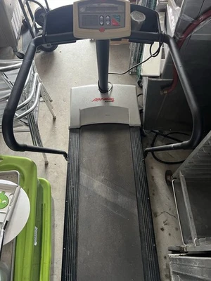 Cinta de correr Life Fitness 4500 HR Foto 1 de 3