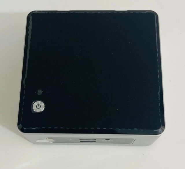 Intel NUC NUC5CPYH Intel Celeron  HDMI WiFi Bluetooth  Bare bone only - Image 1 of 4