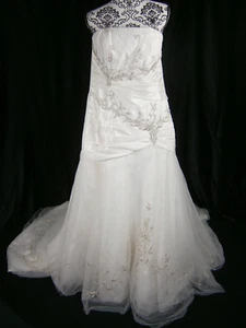 Allure Bridals 8416 Wedding Dress Ball Gown 24 Strapless Tulle Lace Embroidery - Picture 1 of 18