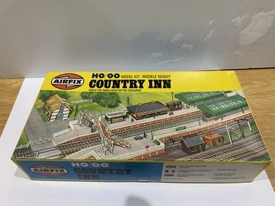 BARGAIN OFFER AIRFIX OO NEW UNOPENED 'COUNTRY INN' SERIES 3 KIT - Image 1 of 4