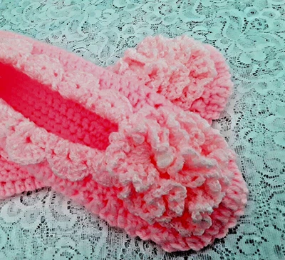 New Small Crocheted Womens Bedroom House Slippers Pansy Petal Pink White Frost - Image 1 of 2