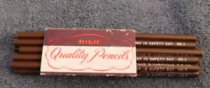 25-396 11 New NOS High Quality Louisville & Nashville Railroad Pencils Safety Da - Bild 1 von 6