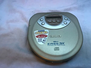 Aiwa XP-V7260C Personal CD Player w/ 48 Second AntiShock - Picture 1 of 3