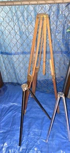 3 x ANTIQUE simple CAMERA TRIPODS - THREE tripods, 1@ VERY OLD wooden, 2 @ metal - Photo 1 sur 24
