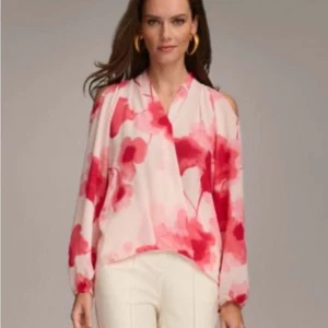 Donna Karan Women's Floral-Print Cold-Shoulder Long Sleeve Blouse SZ Medium NWT - Picture 1 of 12