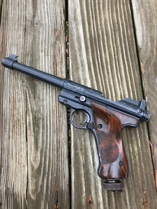 Vintage crosman Mark I Target .22 CAL. CO2 Air Pistol Pellet gun (no leak) - Picture 1 of 6