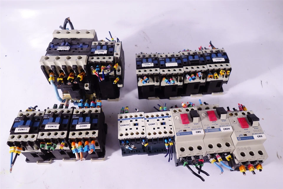 Large Lot of Telemecanique GV2-M08 GV2-M10 LC1 LP1 Circuit Breakers  - Image 1 of 4