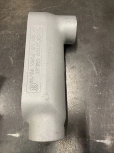 APPLETON Unilet 2-1/2" LB Form 35/85 Cast Steel Conduit Body NO COVER - Picture 1 of 11