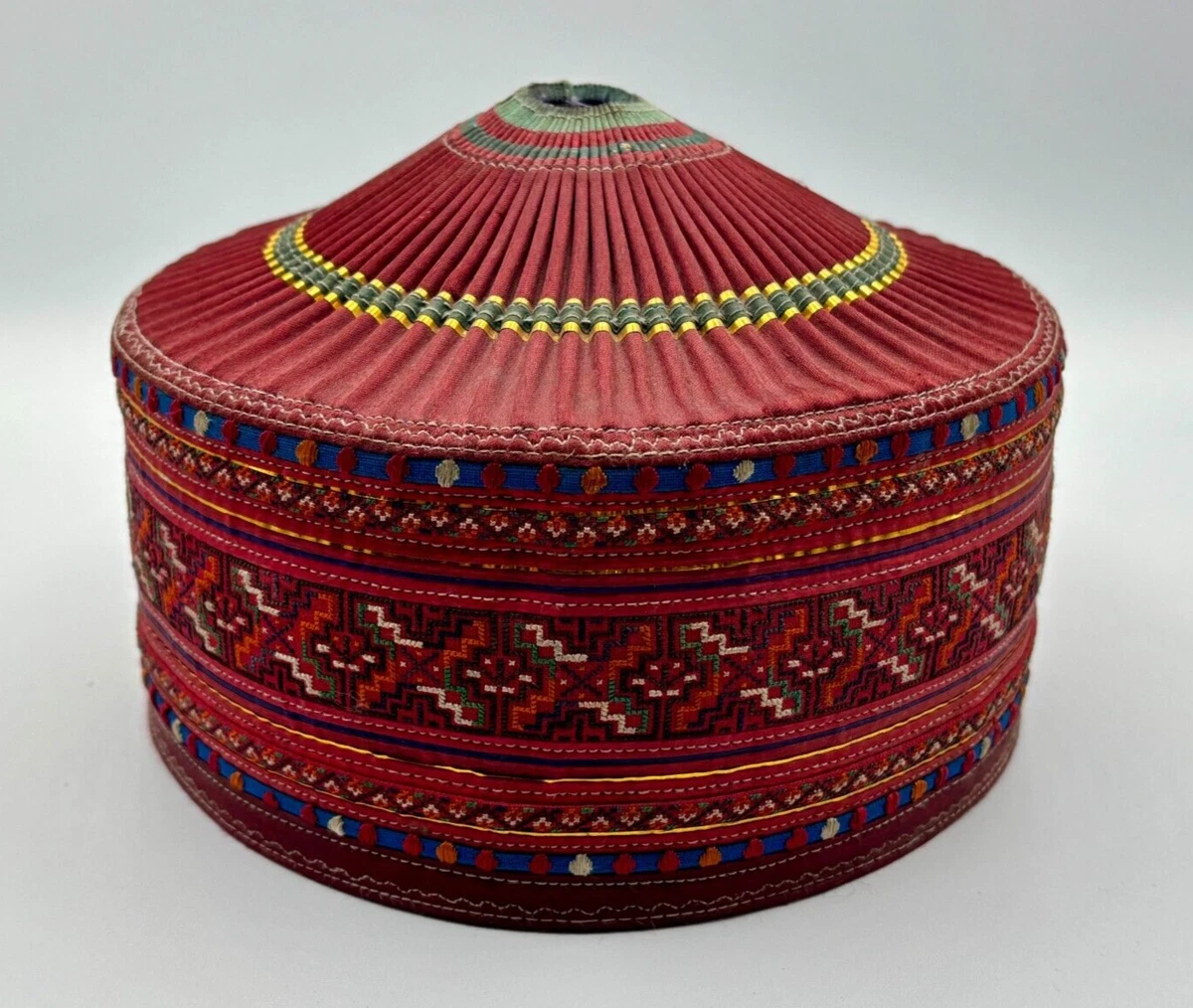 中国 アンティーク 1900年代初期 伝統的な刺繍帽子 希少 骨董 Amazon