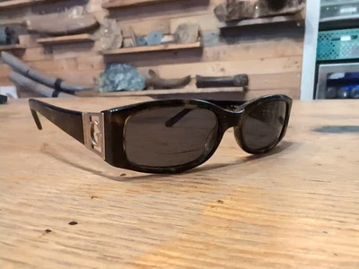 Guess GU 6529 Bifocals Sunglasses - Good Condition  - Image 1 of 4