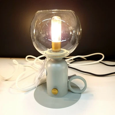 Abajur de mesa IKEA ASKMULLER regulável verde cinza 9" com lâmpada LED novo 904.999,00 - Imagem 1 de 4