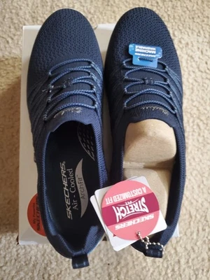 斯凯奇女式 Arch Fit Sunny 步行运动鞋彩色海军蓝 10 码 — 第 1/4 张图片