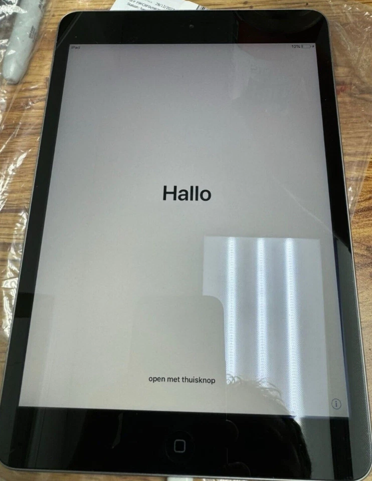 Apple iPad Mini 2 16GB - 32GB - 64GB - Wi-Fi - 7.9in Space Gray Silver - GRADE C - Image 1 of 1