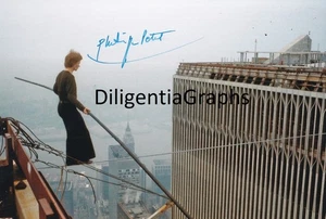 Phillipe Petit Firmado Autografiado 4x6 Francés Highwire Artista World Trade Center - Imagen 1 de 2