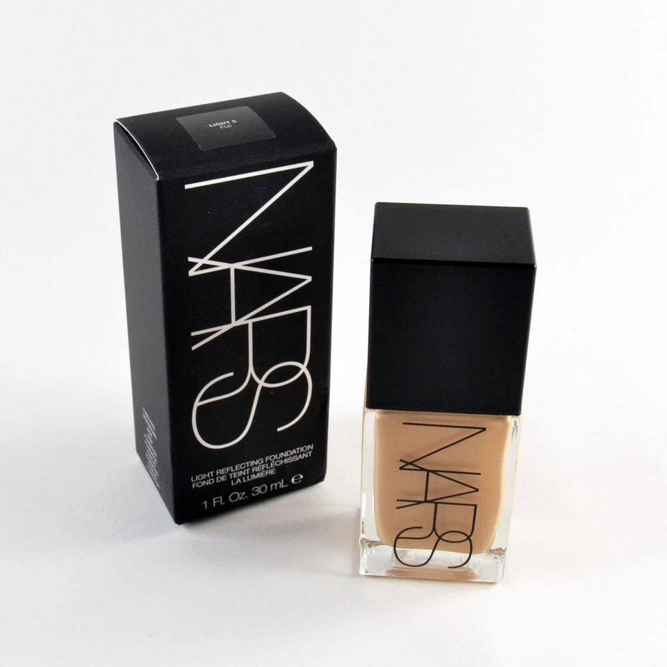 Nars Light Reflecting Foundation FIJI Light 5 - Size 30mL / 1 Oz. - Image 1 of 1