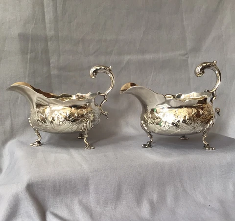Pair 1777 Georgian London Solid Silver Repoussed Sauce / Gravy Boats. 530g Cover